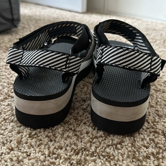 Black & White Platform Teva Sandals - Picture 4 of 5